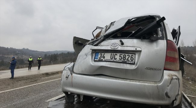 Karabük'te trafik kazası : 1 ölü 4 yaralı