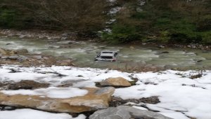 Kayıp ihbarı verilen kadın trafik kazası yapınca bulundu