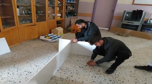 Lise öğrencilerinden ihtiyaç sahibi ailelere yardım