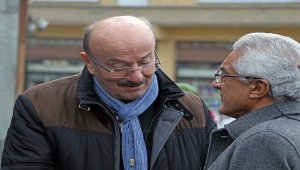 Milletvekili Bekaroğlu'nun annesi toprağa verildi