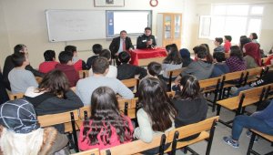 Nazmiye Demirel Ortaokulunda kariyer günleri