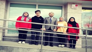 Öğrencilerden Darüşşafaka Cemiyetine bağış
