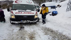 Sağlıkçılar ile hastaların imdadına yetiştiler