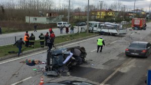 Samsun'da otomobille kamyonet çarpıştı: 1 ölü, 1 yaralı