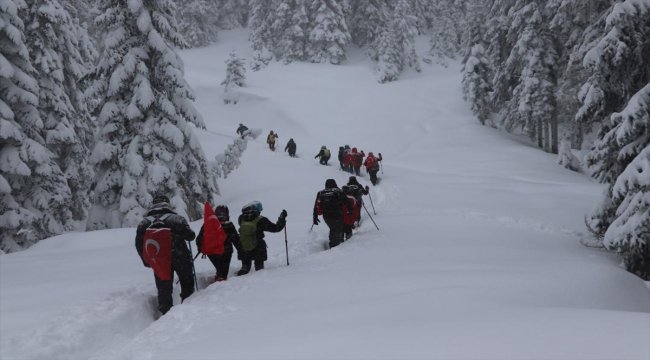 Sarıkamış şehitlerini anmak için tipide Ilgaz Dağı'na yürüdüler