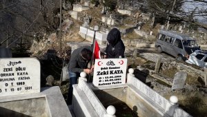 Şehit meslektaşlarının mezarlarının bakımını yaptılar