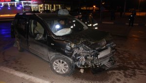 Tokat'ta iki ticari araç çarpıştı: 7 yaralı