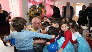 Tokat'ta İl Jandarma Komutanı Arıkan karne dağıttı