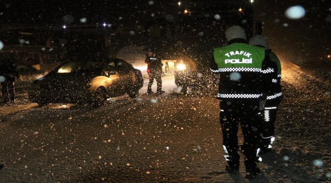 Ulaşım ve eğitime kar engeli