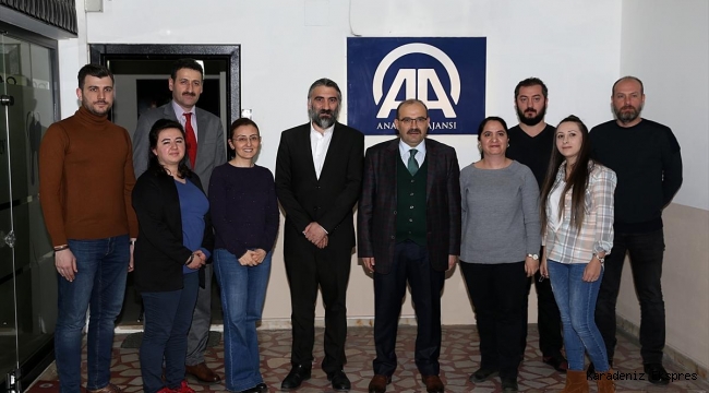 Vali Ustaoğlu'ndan AA Trabzon Bölge Müdürlüğüne ziyaret