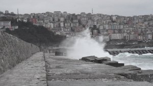 Zonguldak'ta şiddetli rüzgar