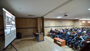 Çorumlu öğrenciler NASA çalışanı Yıldız ile görüştü