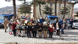 İlkokul öğrencilerinden jandarmaya ziyaret