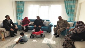 Kaymakam Koşal'dan şehit ailesine ziyaret