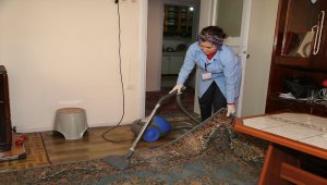 Kimsesiz ve yaşlılara verilen hizmet yüzleri güldürüyor