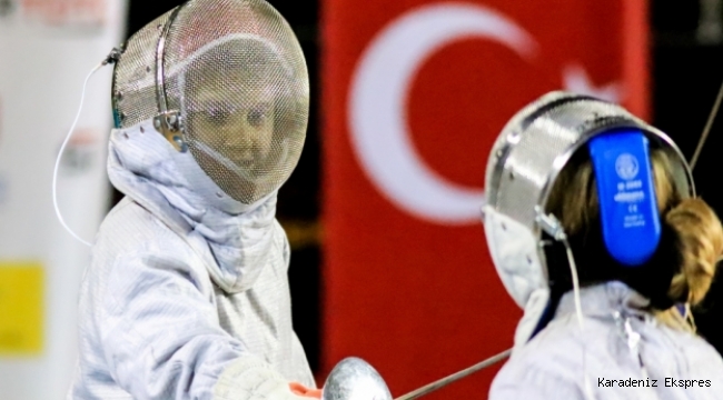 Samsun'da Açık Eskrim Turnuvası sona erdi