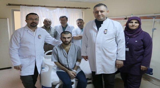 Üniversiteli genç 10 günlük yaşam mücadelesini kazandı