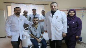 Üniversiteli genç 10 günlük yaşam mücadelesini kazandı