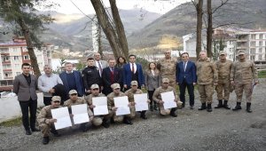 Ayvacık'ta erlere aşçı çıraklığı kursu eğitimi verildi