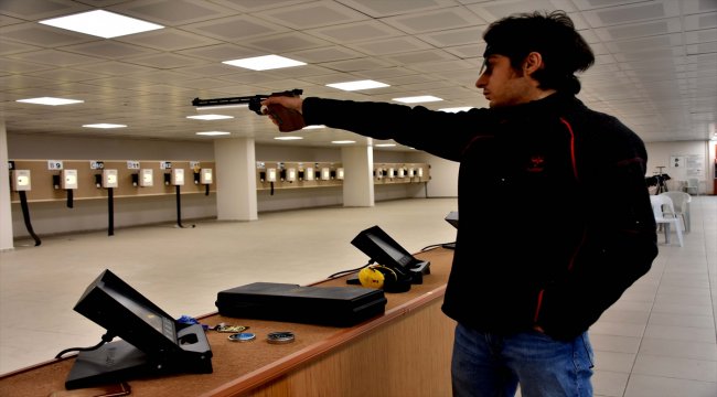 Banka kredisiyle aldığı tabanca milli takımın kapısını açtı