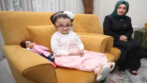 Cam kemik hastası Hira'nın Erdoğan sevgisi