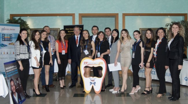 Dünyanın dört bir yanından diş hekimliği öğrencileri Yeditepe'de buluştu
