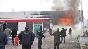  Giresun'da akaryakıt istasyonunda yangın