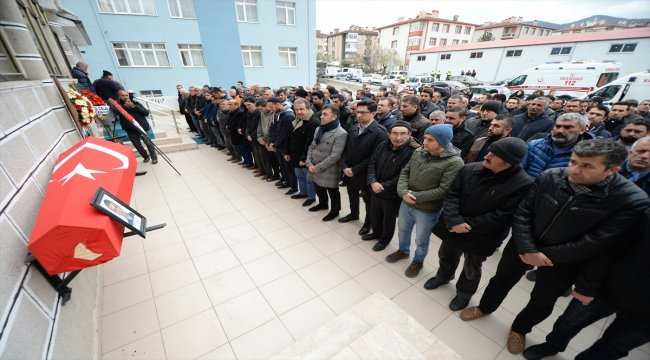 Kalp krizinden ölen polis memuru toprağa verildi