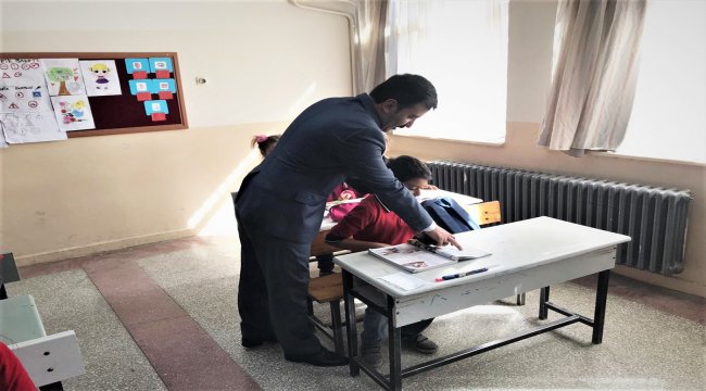 Kaymakam Koşal'dan okul ziyareti