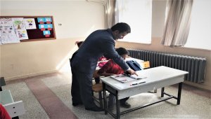 Kaymakam Koşal'dan okul ziyareti