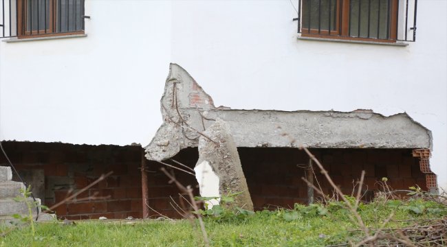 Ordu'da tahliye kararı verilen evler boşaltılıyor