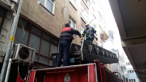 Üç yaşındaki Ömer Asaf'ın imdadına itfaiye yetişti