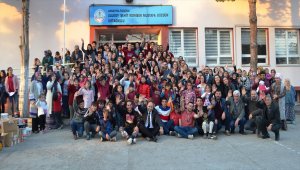 Üniversite öğrencilerinden köy okuluna ziyaret