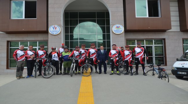 19 günde 1919 kilometre pedal çevirecekler