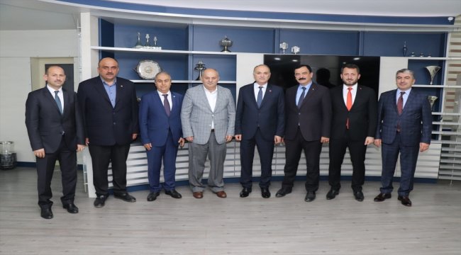 Başkan Özlü'ye tebrik ziyaretleri