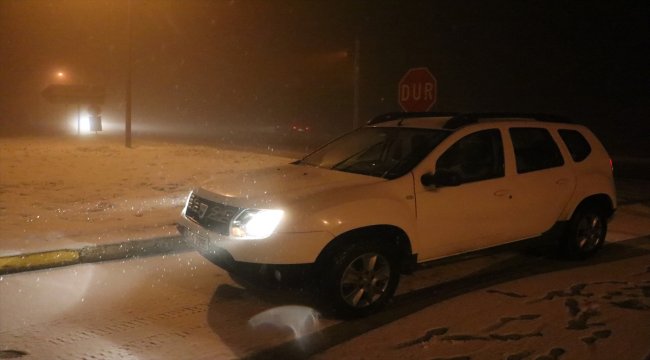 Bolu Dağı'nda kar etkili oldu