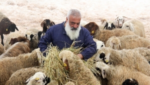 Çocukluk hayali için köye döndü!