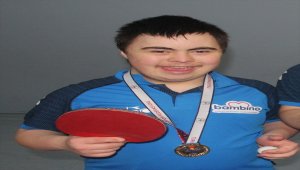 Down sendromlu sporcu, masa tenisinde dünya şampiyonluğu hedefliyor