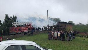 Düzce'de ev yangını
