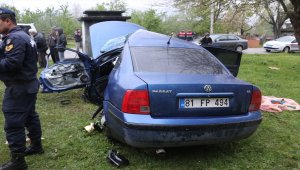 Düzce'de takla atan otomobildeki 3 kişi yaralandı