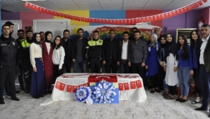 İhbara giden polislere sürpriz kutlama
