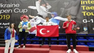 Kavaklı tekvandocu Ukrayna'dan birincilikle döndü