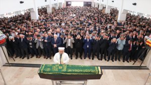 Kazada ölen genç son yolculuğa uğurlandı