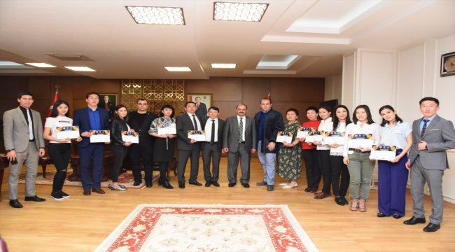 Kırgız doktorlar Türkiye'deki eğitimlerini tamamladı
