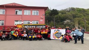 Minik öğrencilere üniversitelilerden yardım