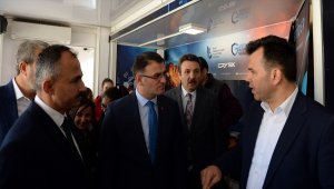 Öğrencilere 