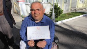 Omurilik felçlisi huzurevi sakini aza oldu