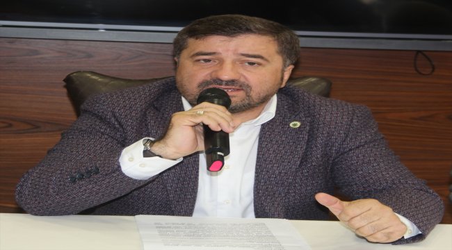 Şenlikoğlu gazetecilerle bir araya geldi