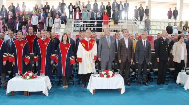 Taşova Meslek Yüksekokulunda mezuniyet töreni