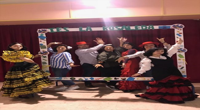 Türk öğrencilerden İspanya'da 